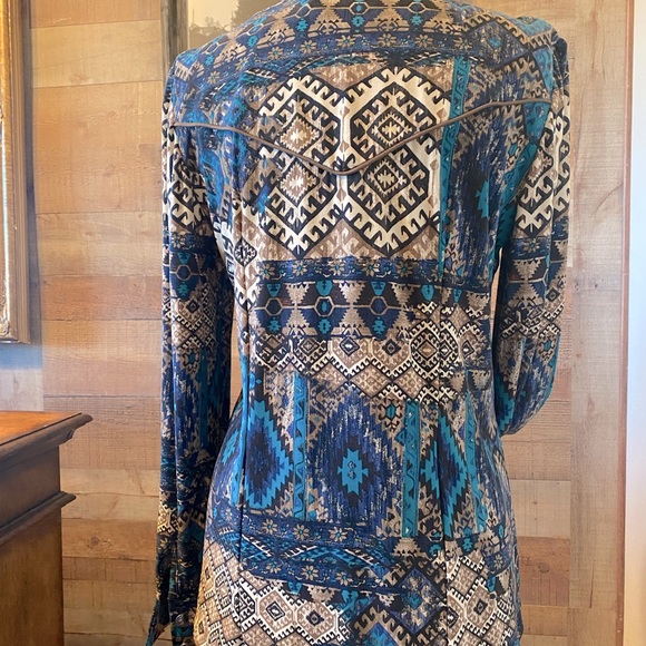 Aztec Custom Blouse - Picture 2 of 3